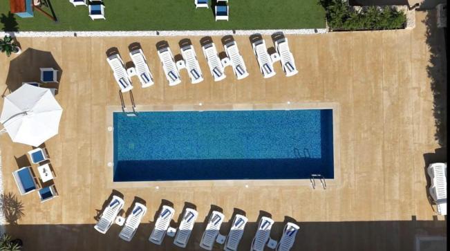 Mateus Hotel & Pool Jounieh Bagian luar foto