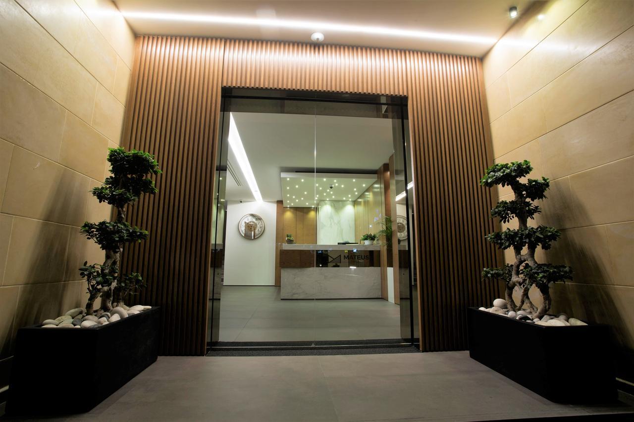 Mateus Hotel & Pool Jounieh Bagian luar foto